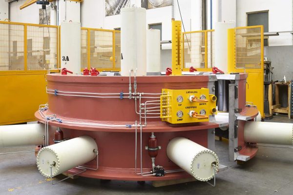 JACKET PILE GRIPPER INNOVATION AND EXPERTISE De Pretto Industrie